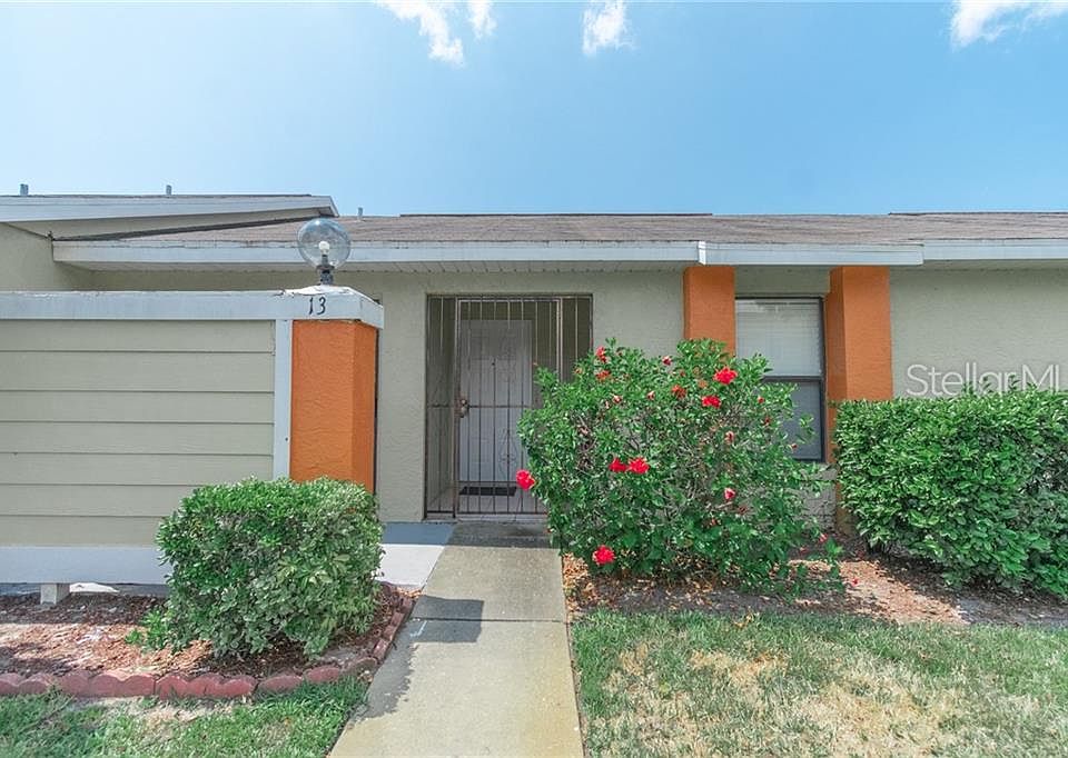 1st image of 13 Silver Falls Cir