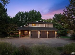 14 Ginger Crest Dr, Glen Carbon, IL 62034