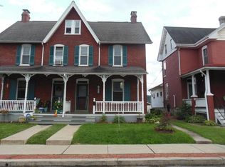 606 W 2nd Ave, Parkesburg, PA 19365
