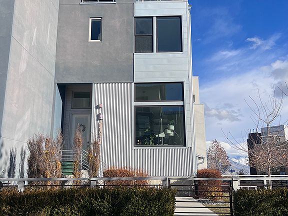 2nd image of 11241 S Faddington Way