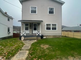 308 Grant Ave APT B, Leechburg, PA