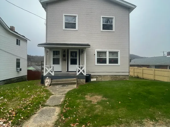 308 Grant Ave APT B, Leechburg, PA 15656