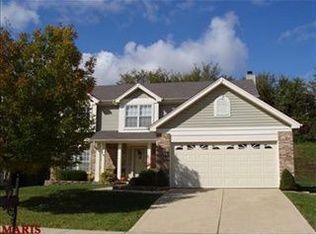 316 Summit Heights Ct, Fenton, MO