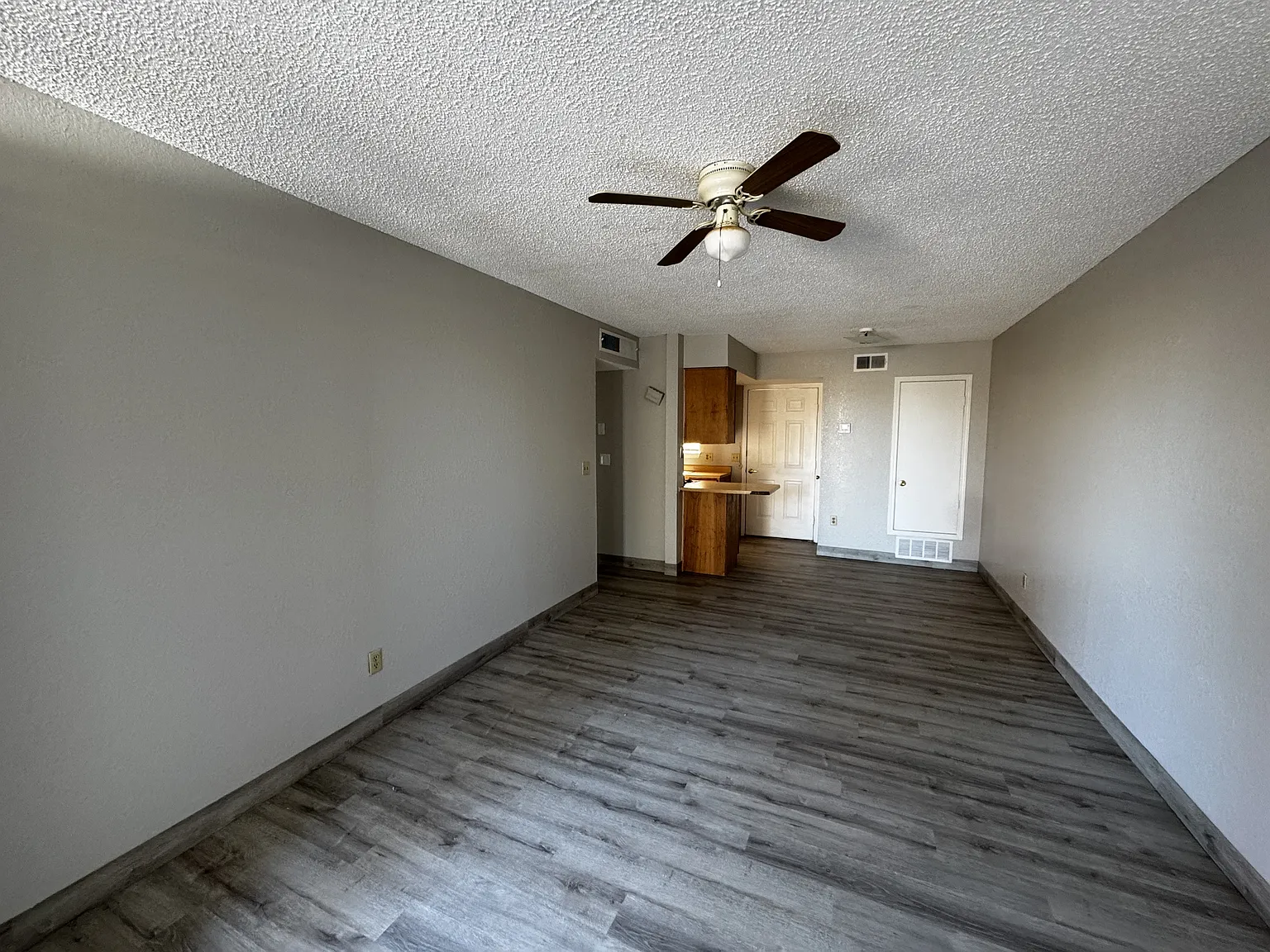 13340 Horizon Blvd — Photo 3
