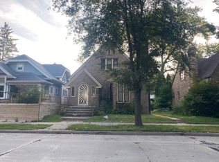 5460 N 37th St, Milwaukee, WI 53209