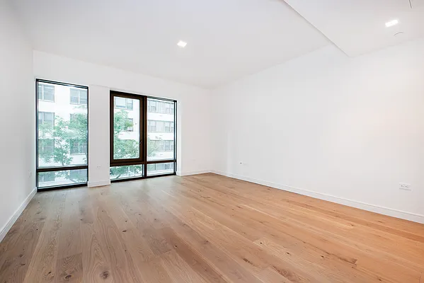 Rented by R New York | media 4