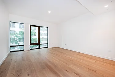 Rented by R New York