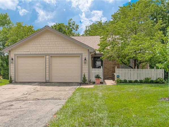 12418 W 82nd Pl, Lenexa, KS 66215