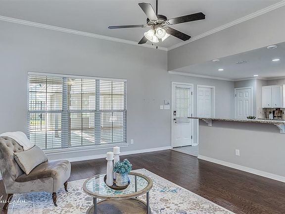 4th image of 3004 Gabriel Oaks Dr