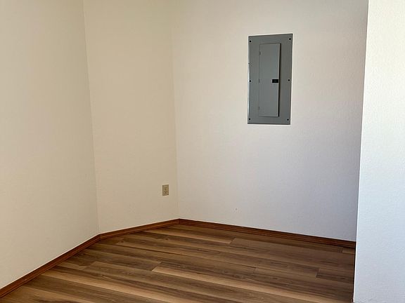 5th image of 5117 S Smith Ct