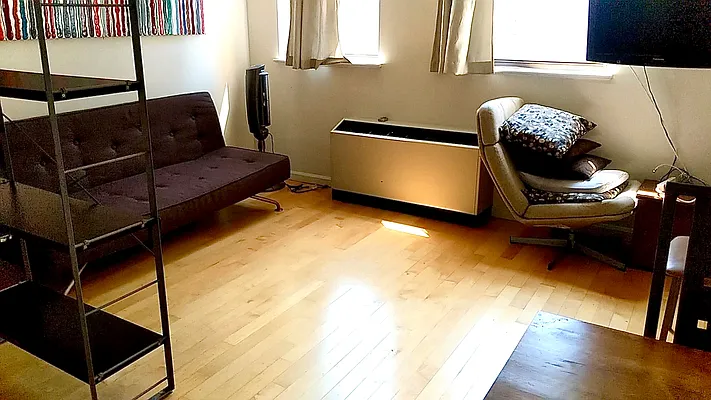 Rented by New York Residence | media 42