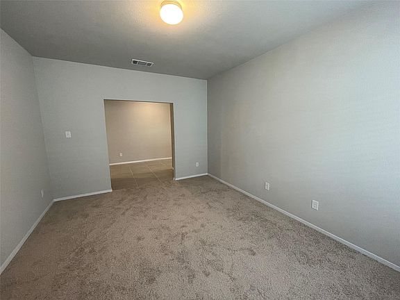 4th image of 2801 Winding Creek Rd