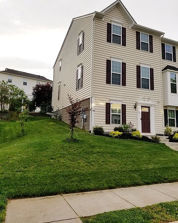 2nd image of 2187 Silk Wood Ct