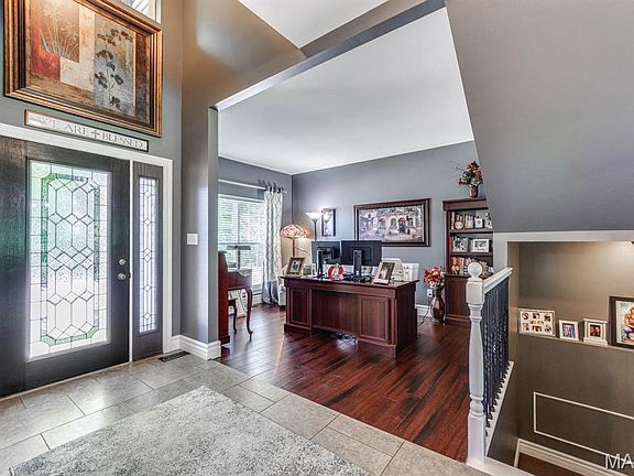 2nd image of 10 Deergrass Ct