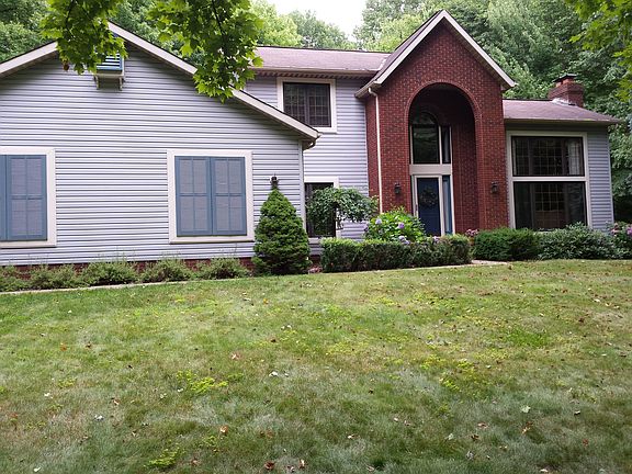 2nd image of 10319 Sawmill Dr