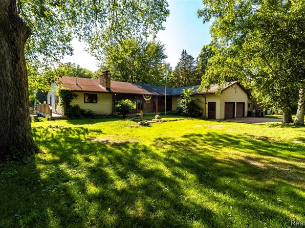 2380 Wilder Rd, Metamora, MI 48455