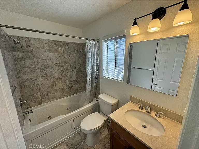 201 Laurel Ave — Photo 16