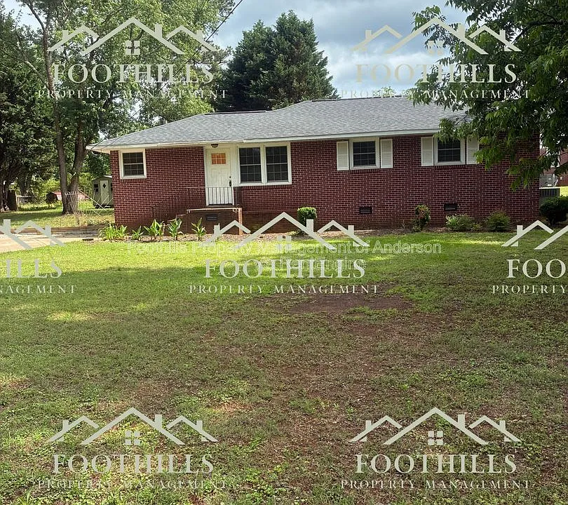 1109 Centerville Rd