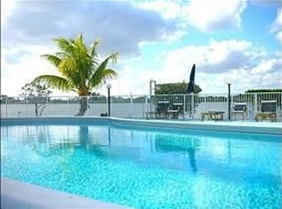 1175 Miami Gardens Dr #407, Miami, FL 33179