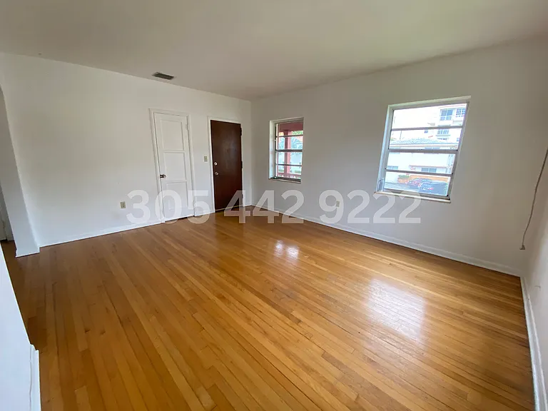 33 Madeira Ave #3 — Photo 3