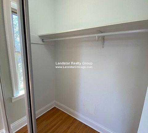 5th image of 5230 N Rockwell St #3