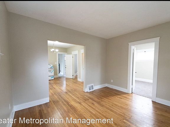 4th image of 2113 W 91st St #Up