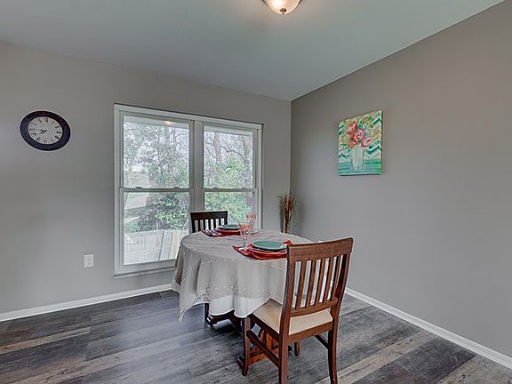 4th image of 524 Kirby Ct
