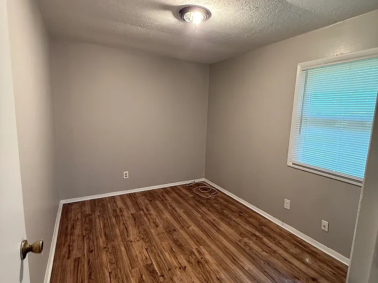 4911 Rosalind Ct — Photo 17