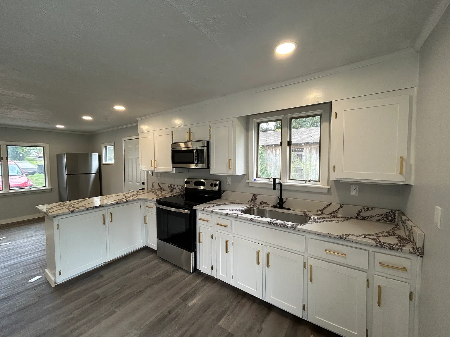 2 bed, 1200 sqft, $1,650 — Photo 3