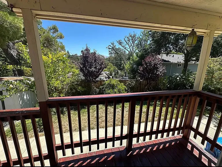 1410 Dewing Ln — Photo 21