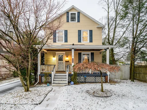 1813 W 7th St, Piscataway, NJ 08854