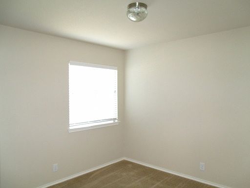 4th image of 2115 Echo Hills Dr