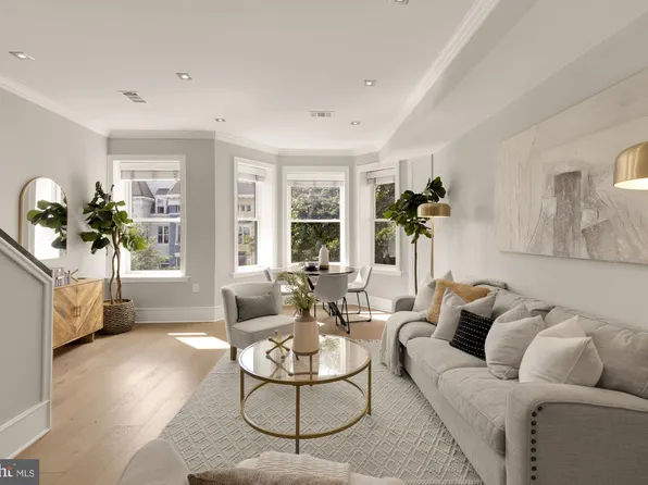 1735 1st St NW #2, Washington, DC 20001