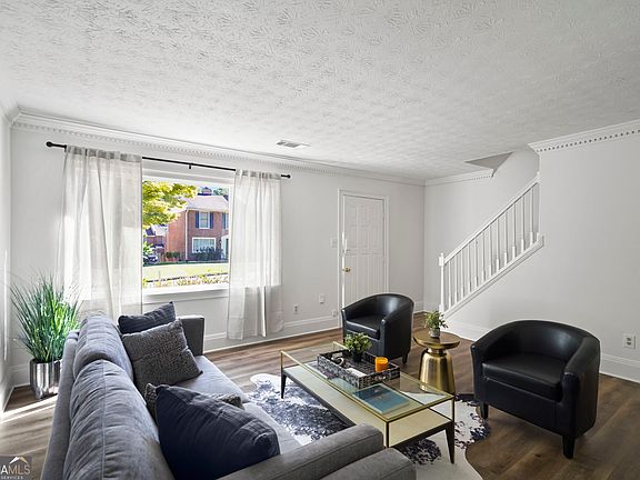 3rd image of 6097 Queen Anne Ct