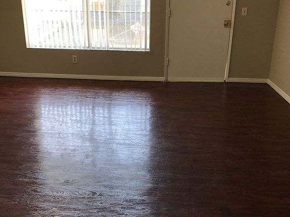 4th image of 1483 E Lynwood Dr APT 12