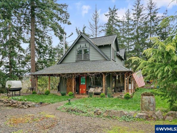 823 Terrace Dr, Scotts Mills, OR 97375