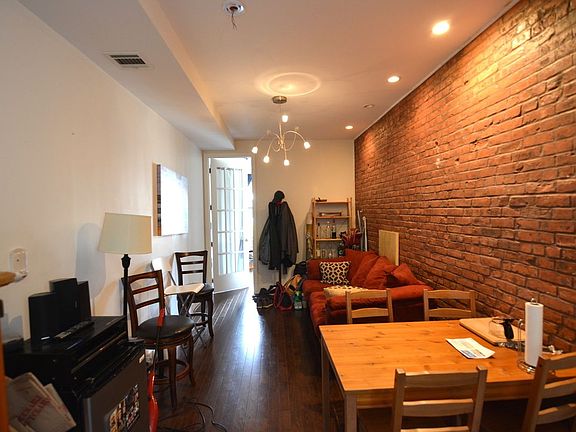 2nd image of 802 Saint Johns Pl APT 3L