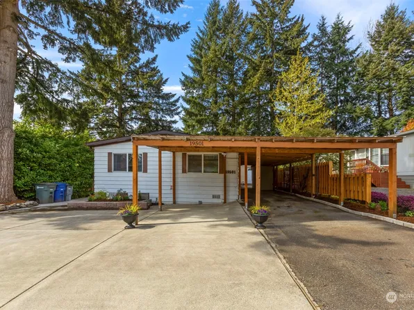 19501 NE Hollyhills Dr, Bothell, WA 98011