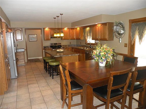 5th image of 8536 Reserve Ct