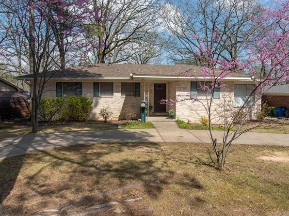 3740 Loch Ln, N Little Rock, AR 72116