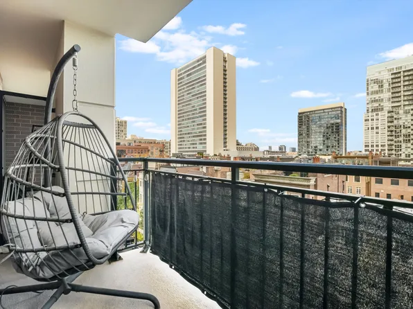 451 W Huron St Unit 706, Chicago, IL 60654