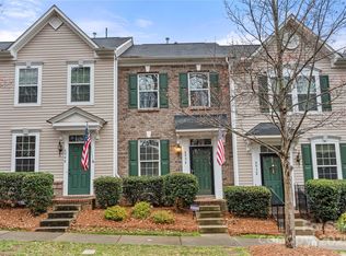 6936 Colonial Garden Dr, Huntersville, NC 28078