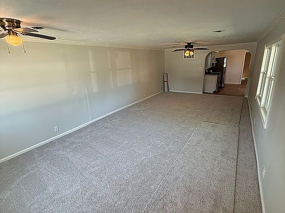 4th image of 212 W Polk St