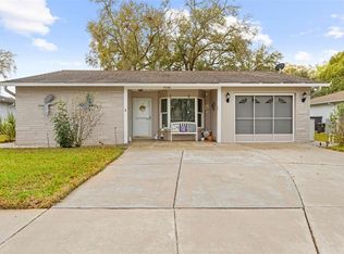 8030 Gleneagle Dr, Port Richey, FL 34668