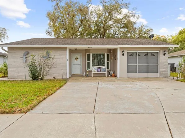 8030 Gleneagle Dr, Port Richey, FL 34668