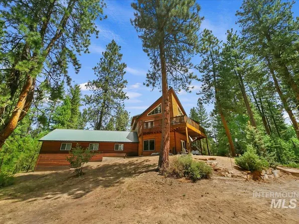 5 Chipmunk Cir, Idaho City, ID 83631