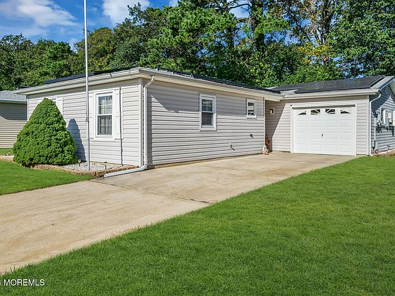 5th image of 135 Courtshire Drive