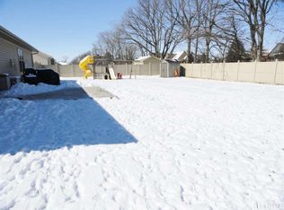 2412 Bluestone Dr, Findlay, OH 45840