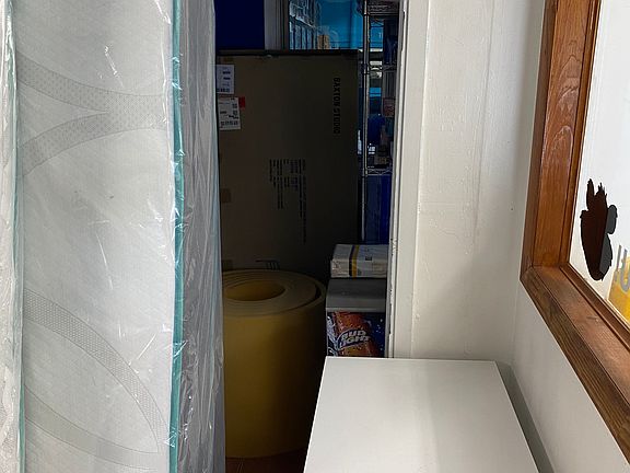 5th image of 419 Elizabeth Ave #2