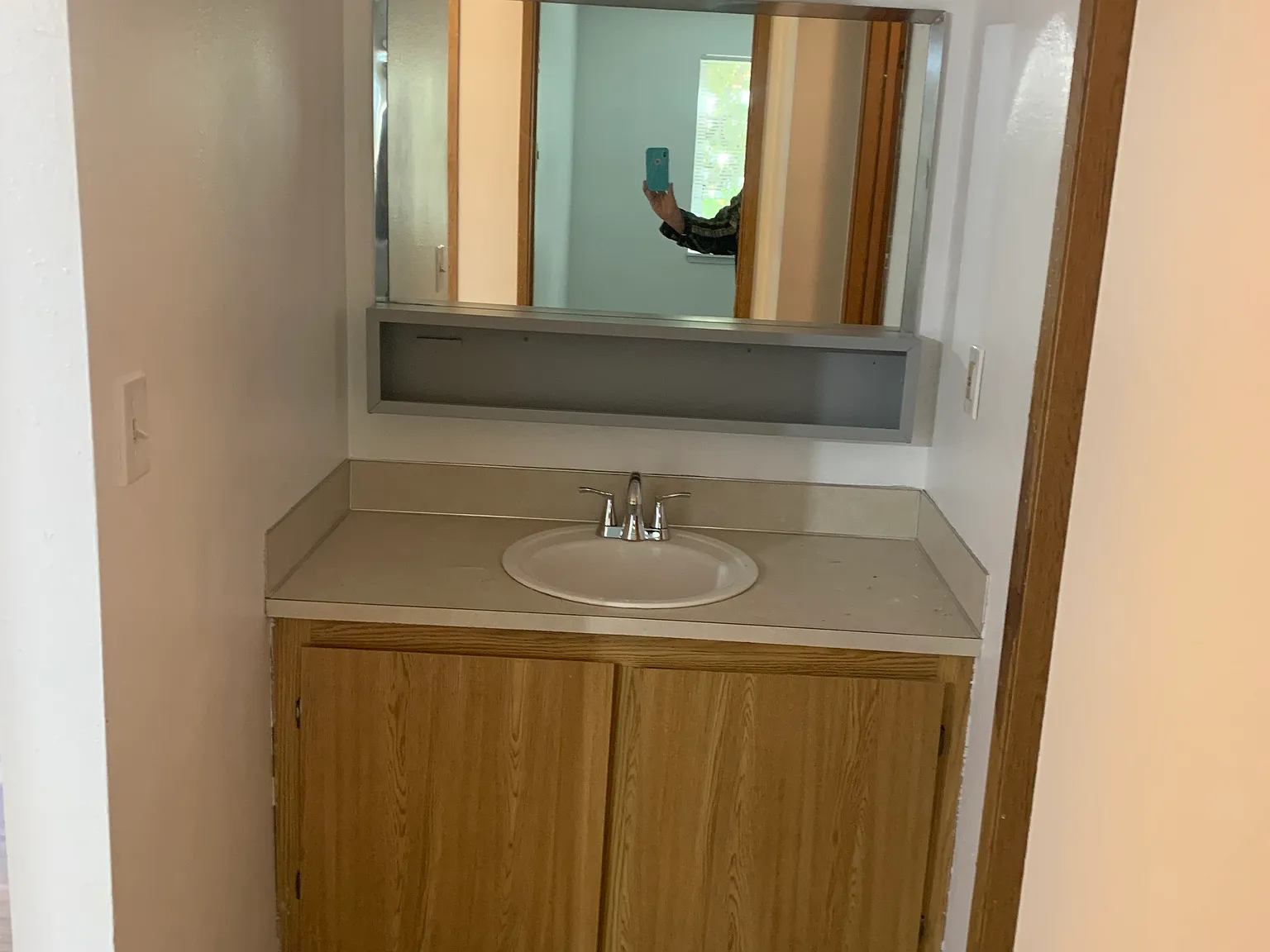 2 bed, 1050 sqft, $2,099 — Photo 3